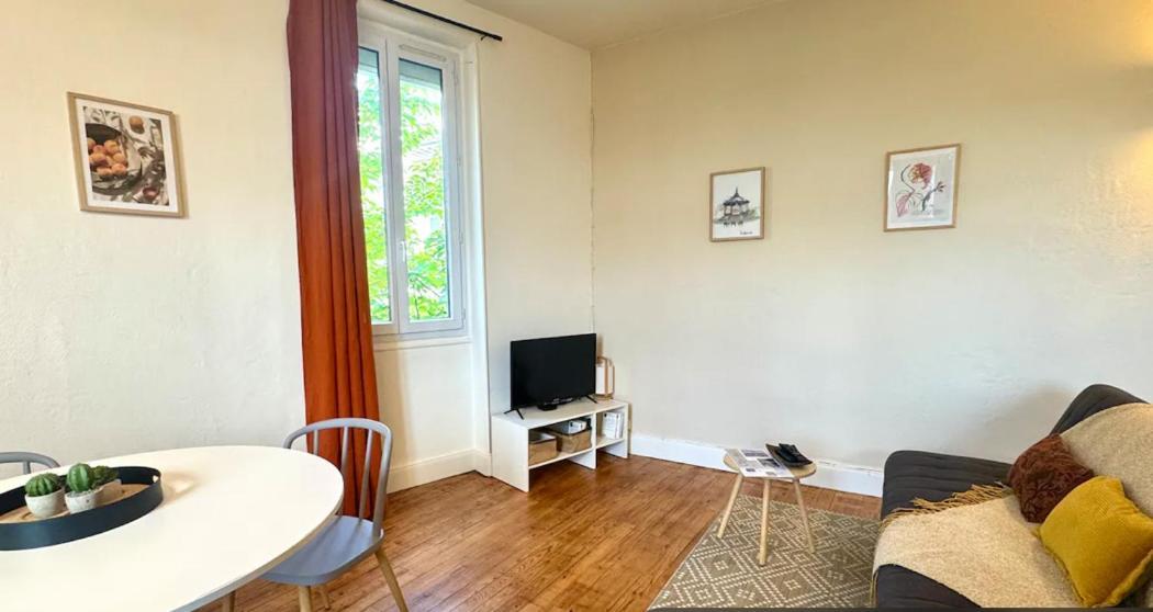 Apartment Le Sevigne 3 - Proche Gare